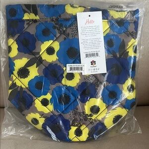 NWT Lug Tumbler Storage Pouch in Peony Blue 💙💛